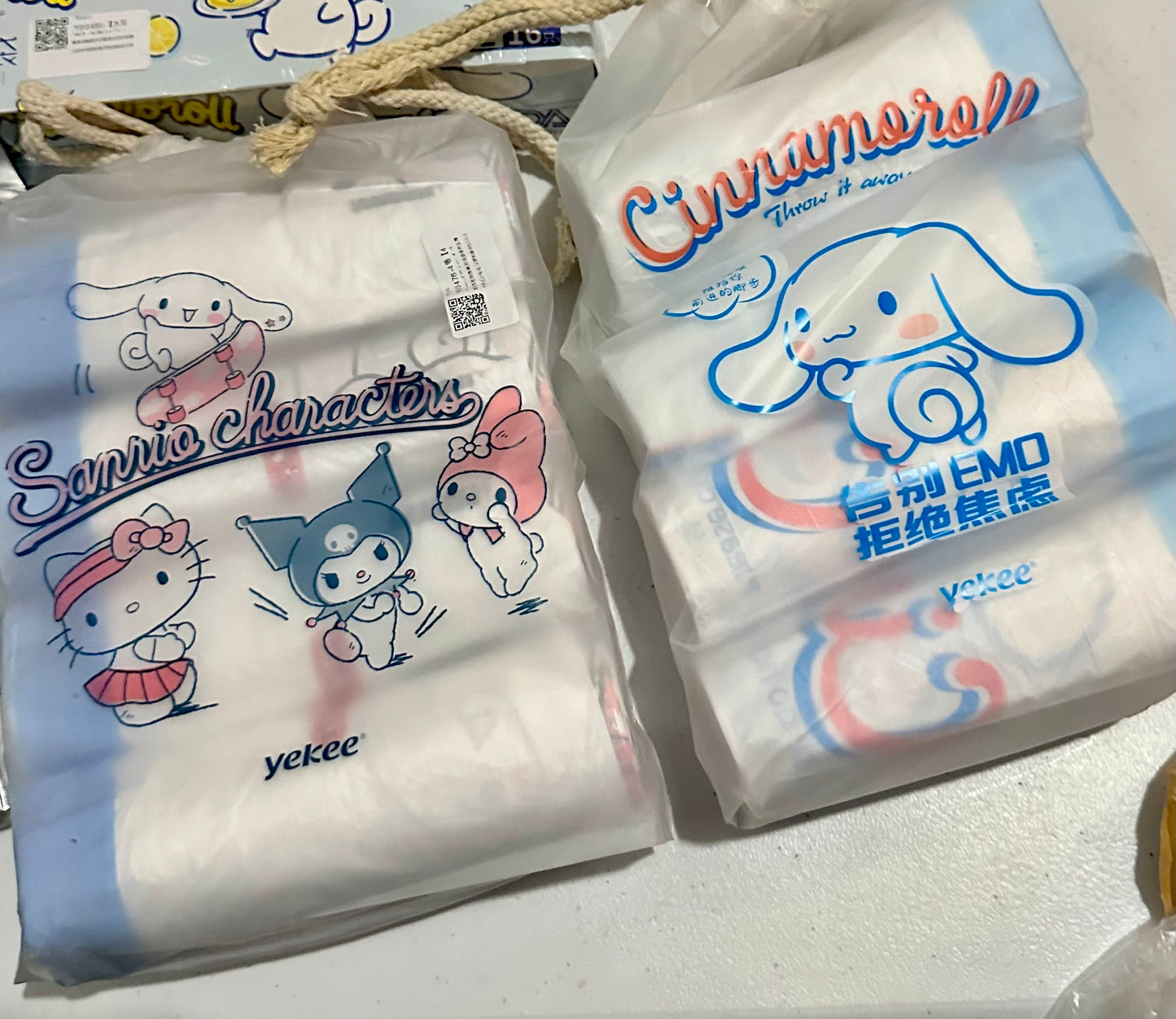 Trash Bags 13 Gallons Sanrio & Friends 4-Pack