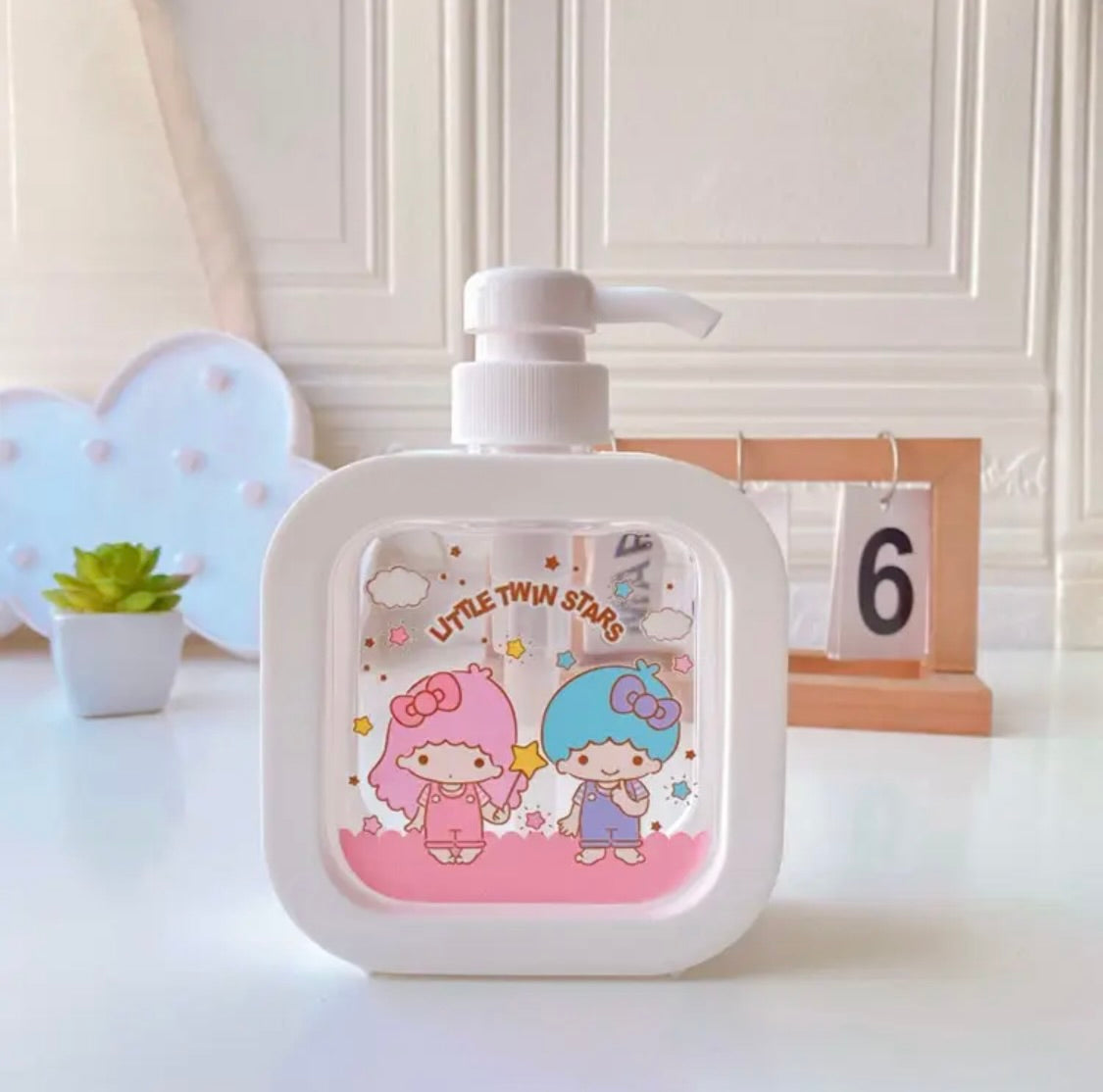 Cute Clear Soap Dispenser Sanrio & Friends