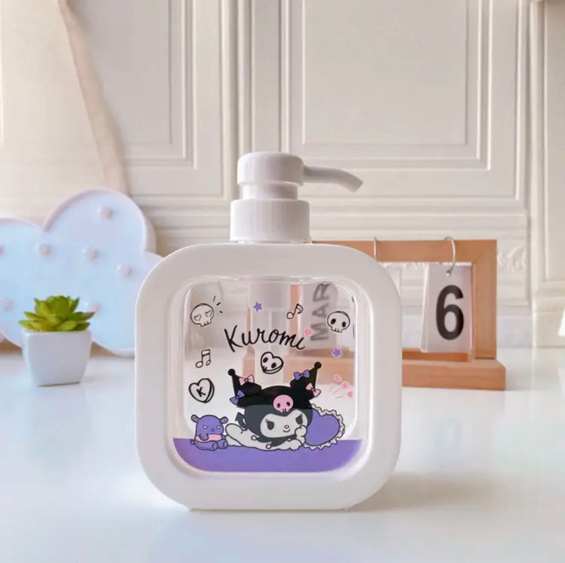 Cute Clear Soap Dispenser Sanrio & Friends