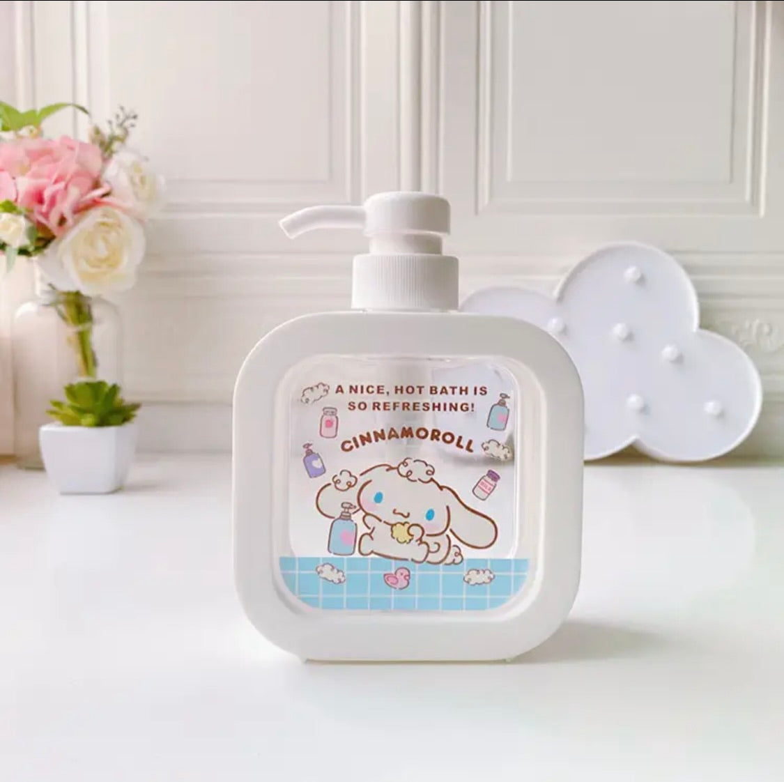 Cute Clear Soap Dispenser Sanrio & Friends